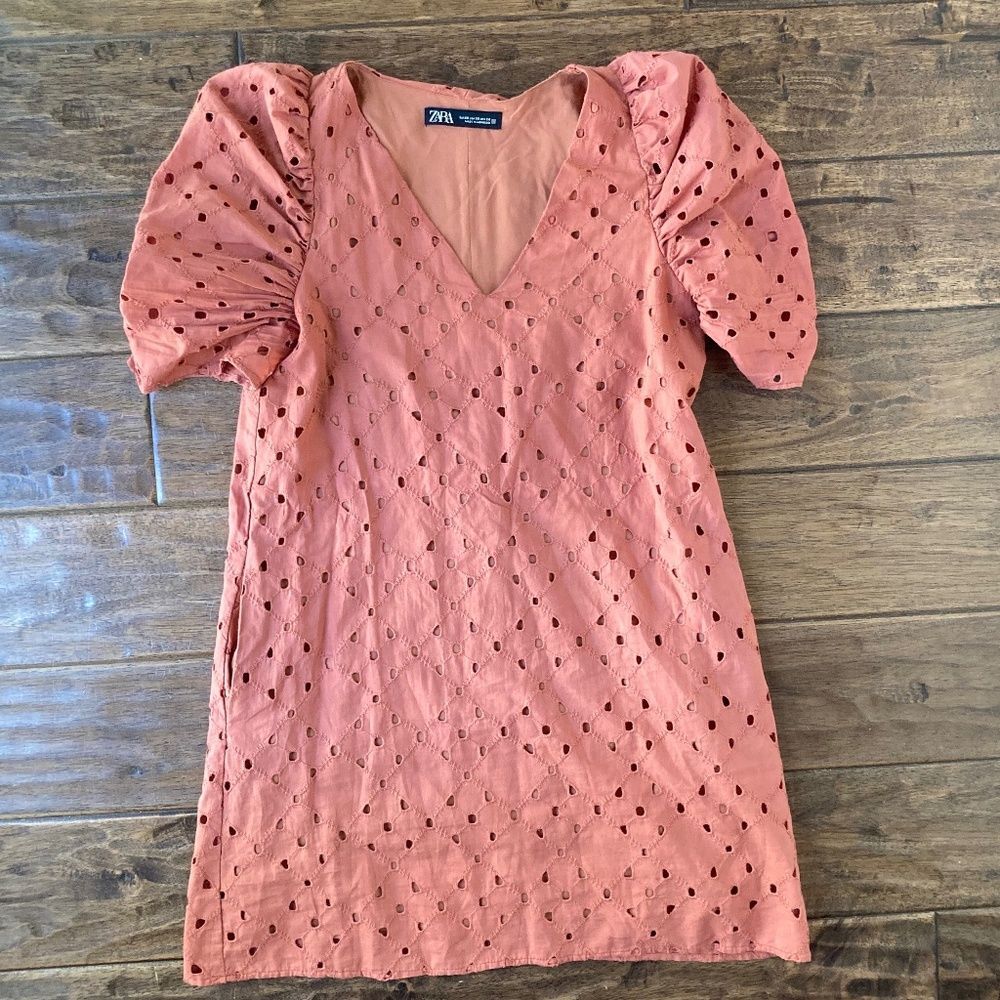 ZARA Dusty-Pink Embroidered Eyelet Dress XS Short Puff Sleeve